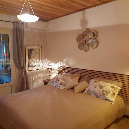 Le Val Rambaud Bed & Breakfast Saint-Denis Ngoại thất bức ảnh