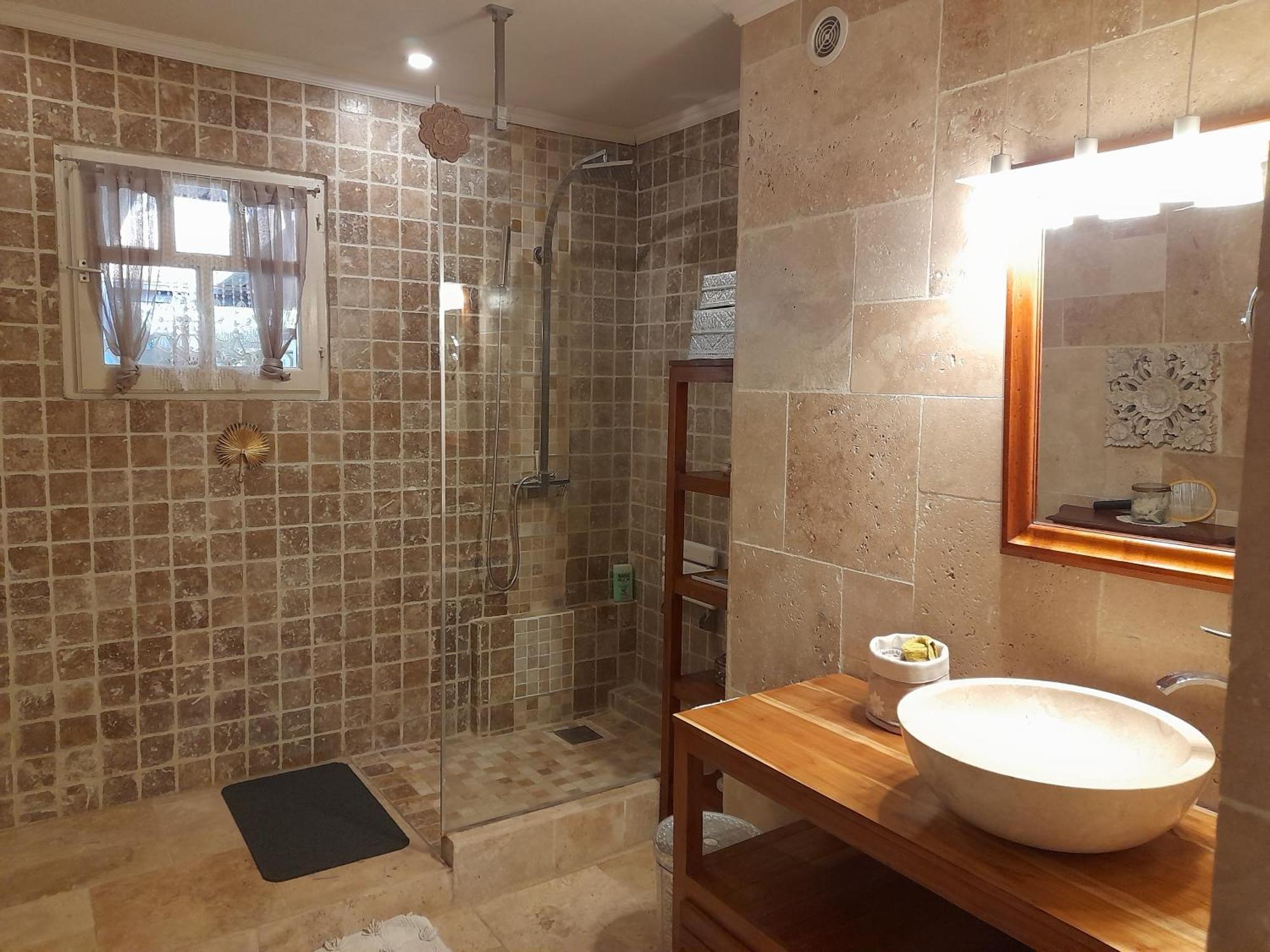Le Val Rambaud Bed & Breakfast Saint-Denis Ngoại thất bức ảnh